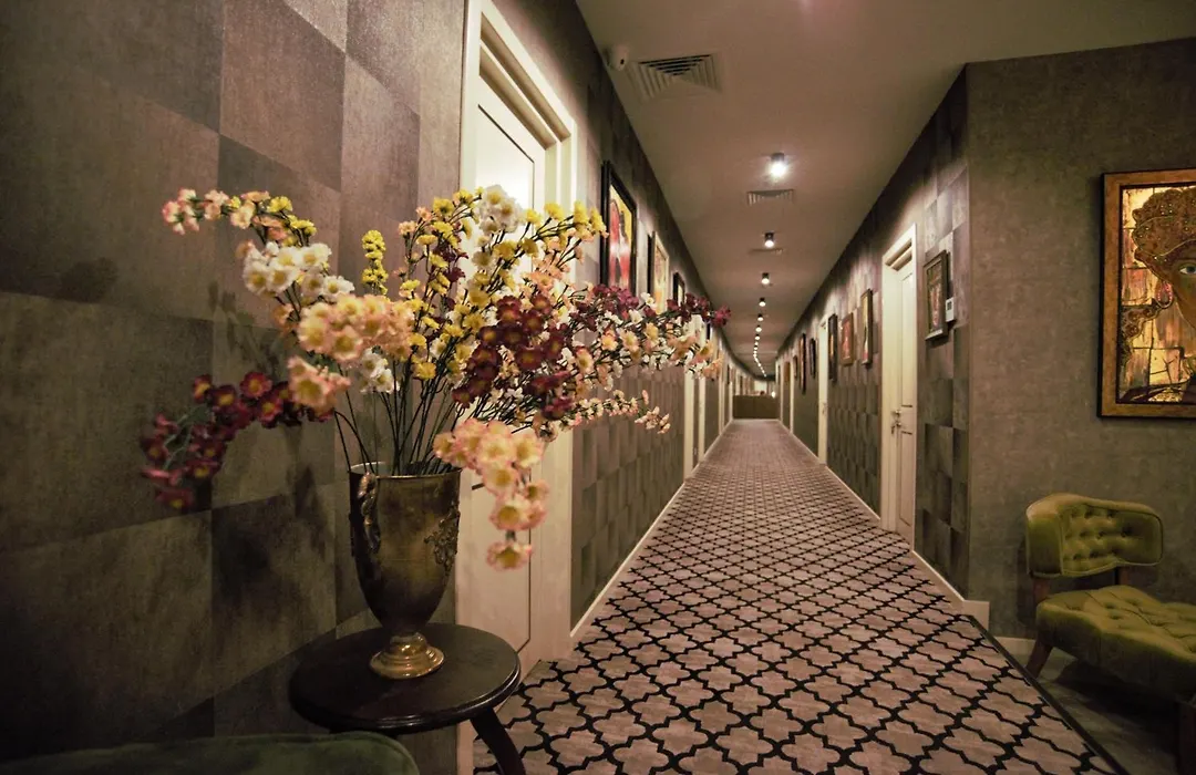 Gallery Art Hotel-1